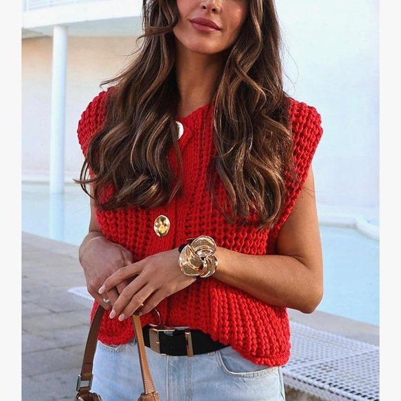 NWOT Chunky Knit Crop Sweater Vest - Picture 6 of 8